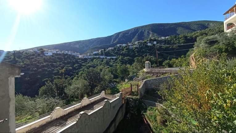 Melana Apartment Tirós Екстериор снимка
