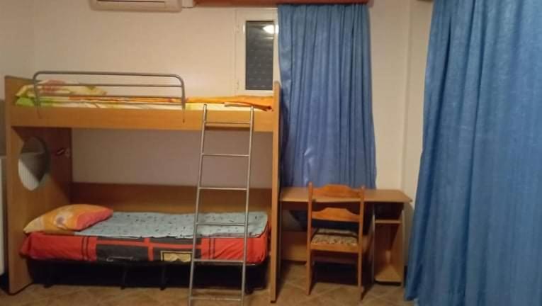 Melana Apartment Tirós Екстериор снимка